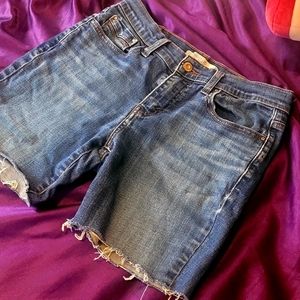Size 7 Levi cut off jean shorts